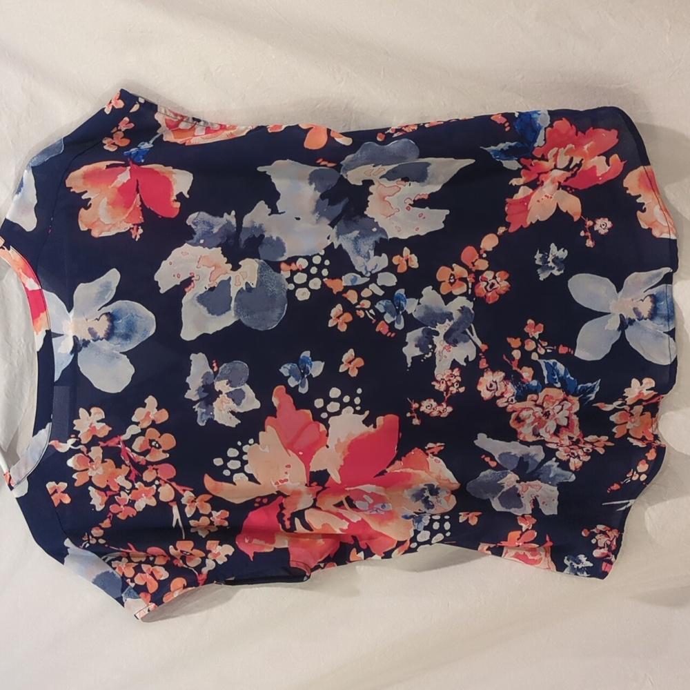 Liz Claiborne | Navy Floral Crepe Top Cap Sleeves Pull Over Shirt Tail Hem | XL - Picture 6 of 9